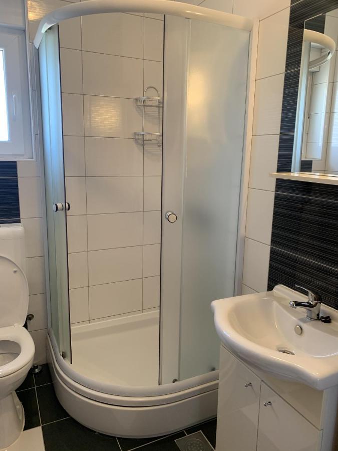 Apartmani Paula Vodice Exteriér fotografie