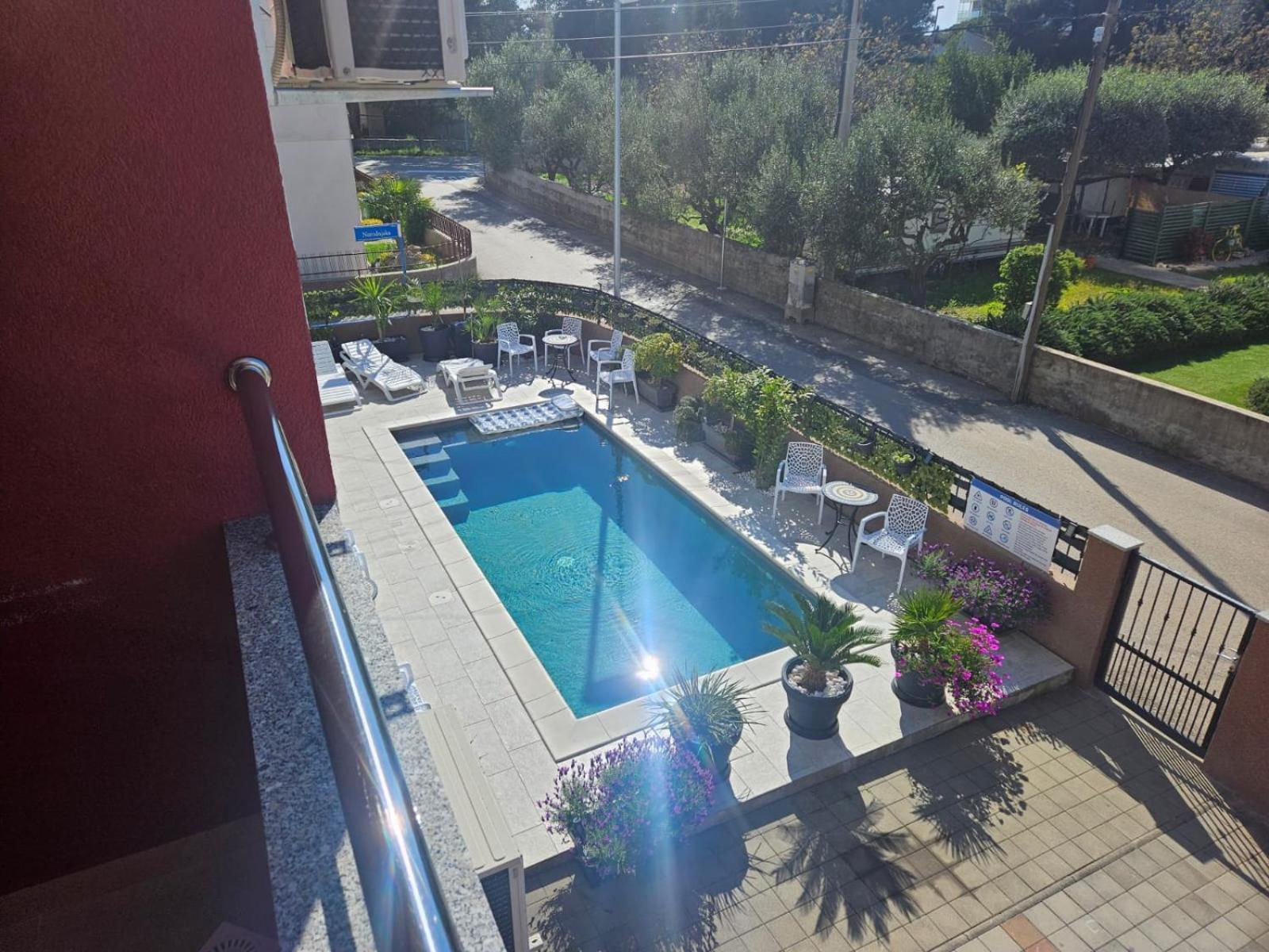 Apartmani Paula Vodice Exteriér fotografie